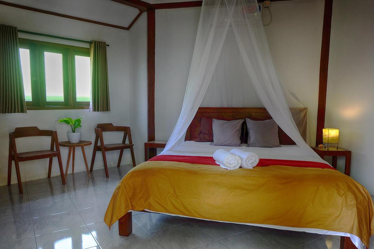 Ayu Hotel Каримунджава Екстериор снимка